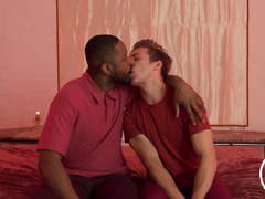 Blackman fucks six-pack white twink bare