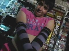 Gurl Shows Off New Skirt & Nurses Cock